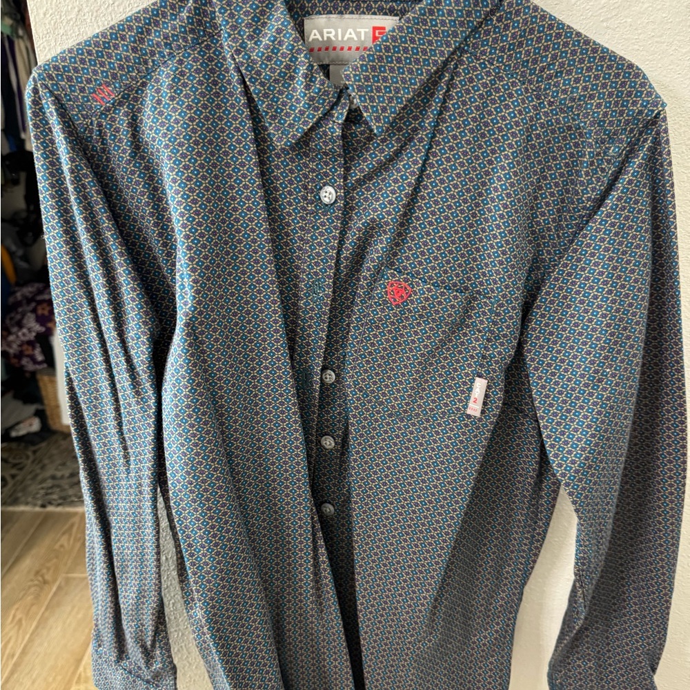 Ariat Women's Blue and Red Patterned Button Down Shirt FR